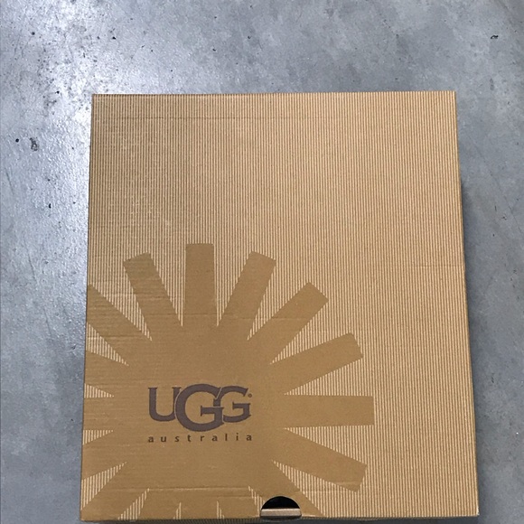UGG boots size 7 - Picture 7 of 7